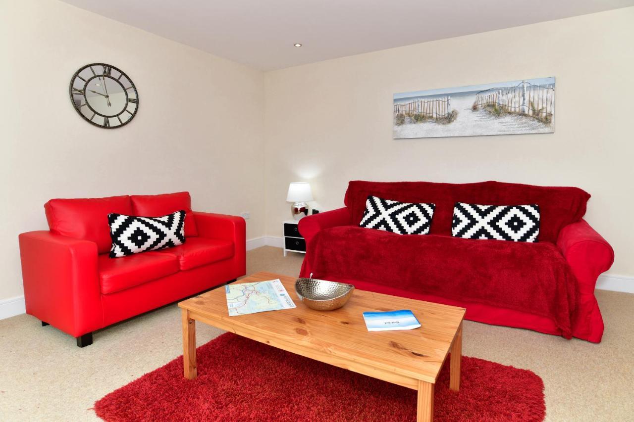 Meridian Quay Apartments, By Jsw Short Stay Суонзи Екстериор снимка