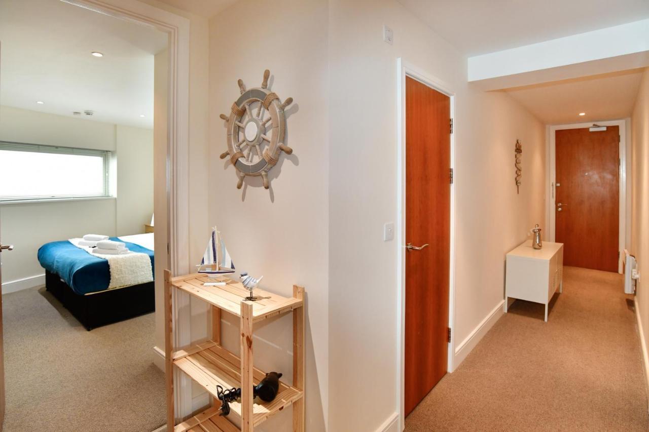 Meridian Quay Apartments, By Jsw Short Stay Суонзи Екстериор снимка